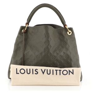 Louis Vuitton Artsy